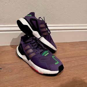 Super comfy, retro womens Adidas